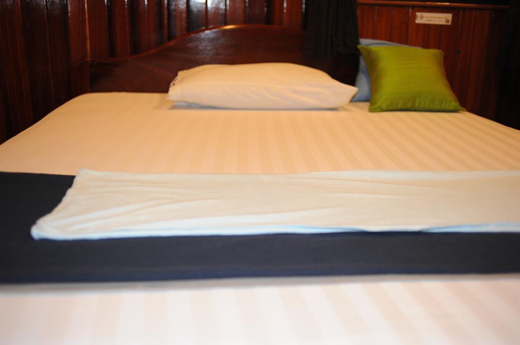 The City Premium Guesthouse Сіємреап Номер фото